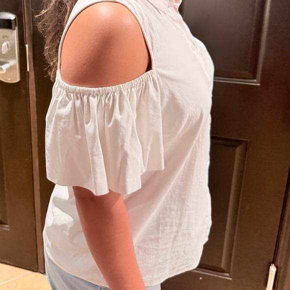 Antonio Melani white cold shoulder shirt puffy sleeves size M - Picture 3 of 8